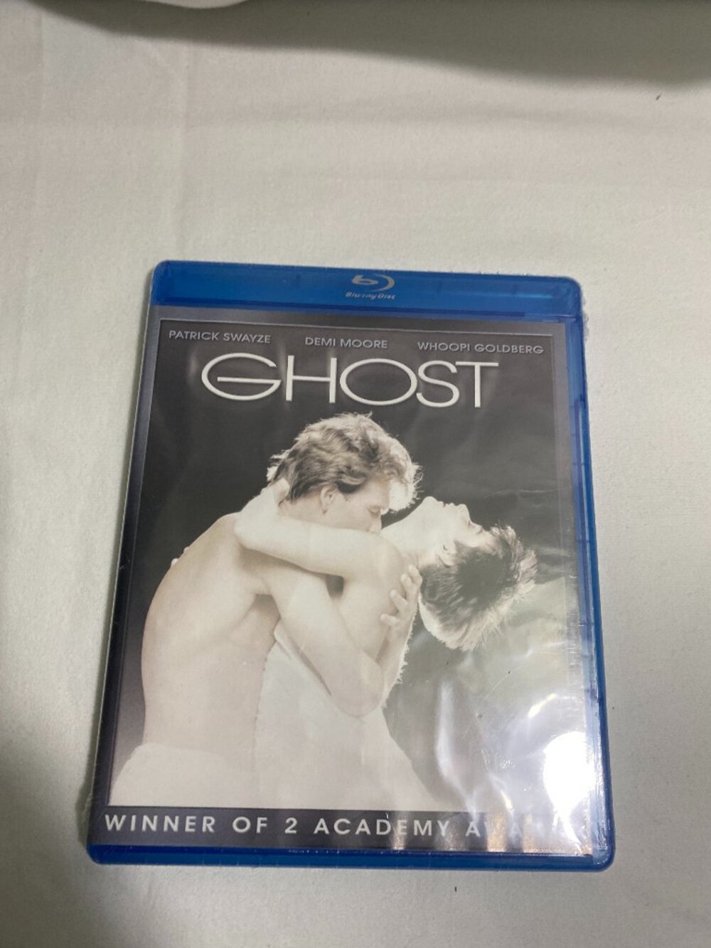 Ghost Blu-ray Patrick Swayze Demi Moore Whoopi Goldberg New Sealed Romantic Dram